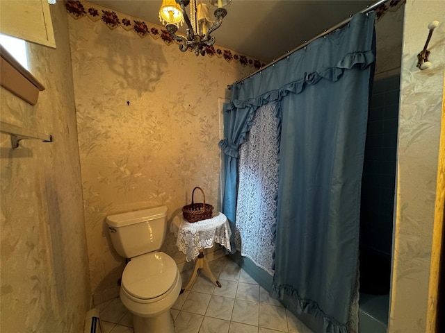 4 Susan Ct, Deer Park, NY 11729 - full bath featuring a chandelier, baseboard heating, and shower / bath combo with shower curtain