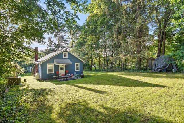 6 Gardner Hollow Rd, Poughquag, NY 12570 - view of grassy yard with an outdoor structure