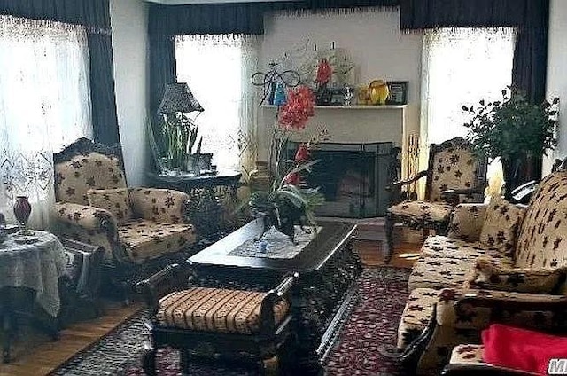 569 Peninsula Blvd, Cedarhurst, NY 11516 - living area with a fireplace
