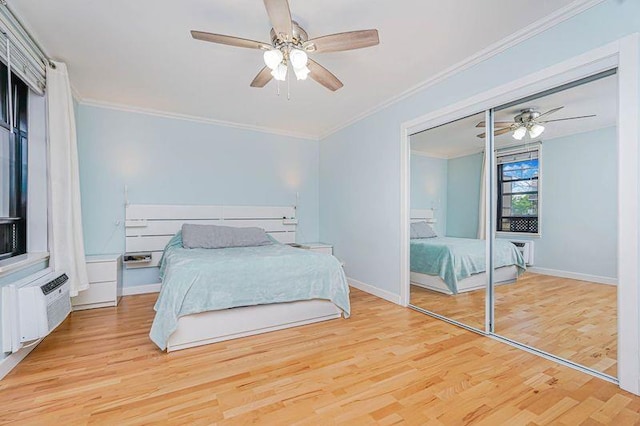 2121 Shore Pkwy Unit 2P, Brooklyn, NY 11214 - bedroom with light wood finished floors, crown molding, baseboards, and ceiling fan