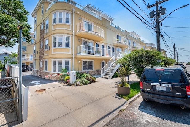 188 Bch 101st St Unit 1A, Rockaway Park, NY 11694 - photo 1