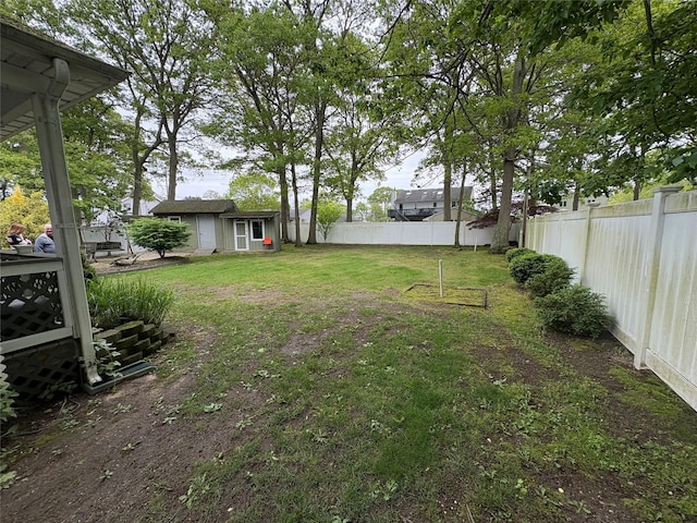 8 Sachs St, Bay Shore, NY 11706 - view of yard with an outbuilding