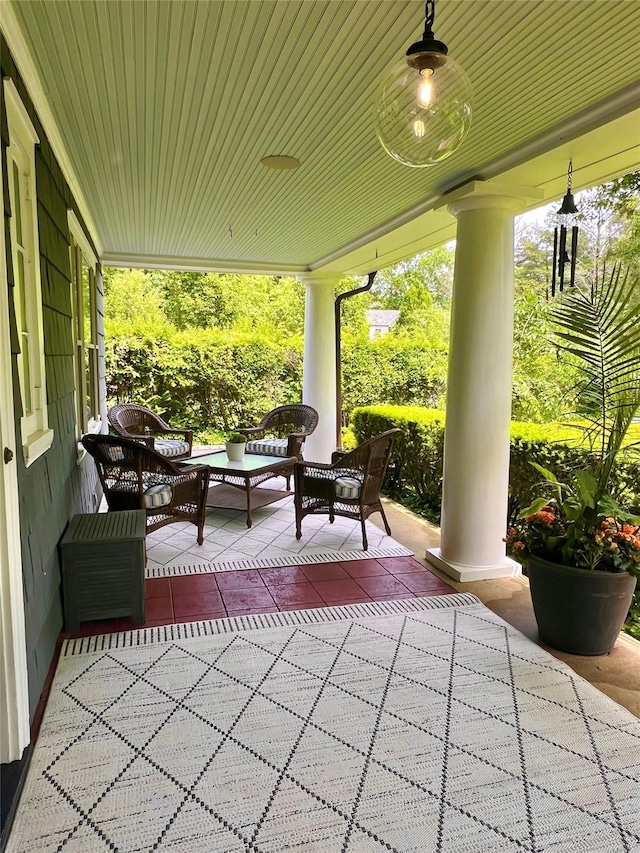 7 Middle Dr, Manhasset, NY 11030 - view of patio / terrace featuring an outdoor living space
