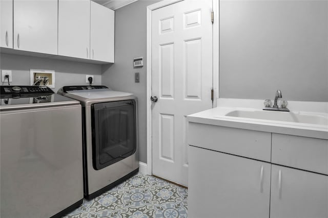 8 Wisteria Ln, Lake Grove, NY 11755 - laundry room featuring cabinet space, independent washer and dryer, baseboards, and light tile patterned floors