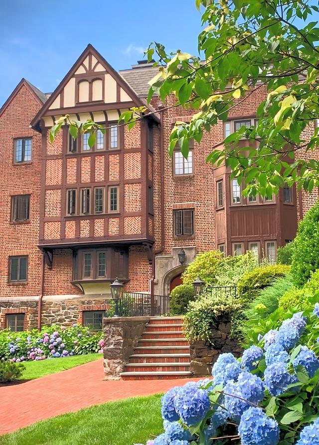 6 Davis Ave Unit A42, Rye, NY 10580 - view of building exterior featuring stairs