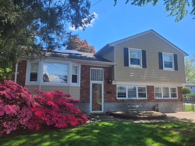 19 Milano St, Hicksville, NY 11801 - photo 1