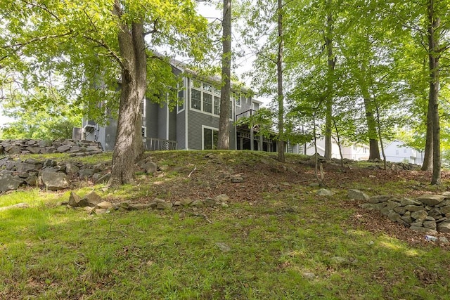 20 Hawk Nest Rd, Tomkins Cove, NY 10986 - view of yard