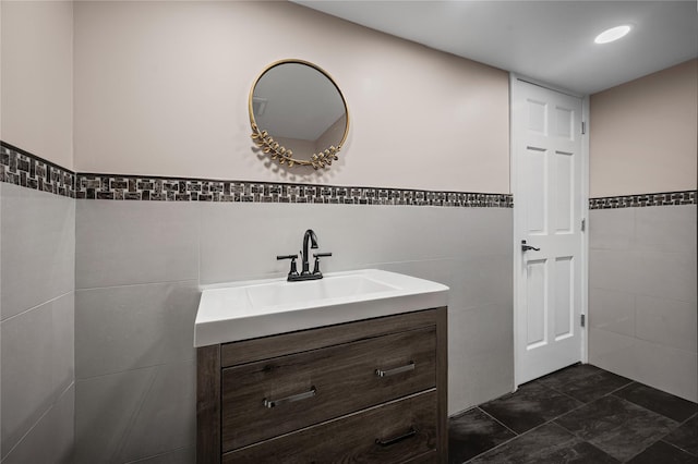 15 Salem Rd, Hicksville, NY 11801 - bathroom with tile walls, vanity, and recessed lighting