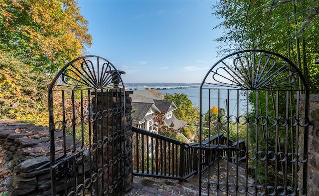 87 River Rd, Nyack, NY 10960 - gate featuring a water view