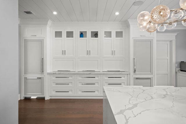 8 E Huxley Dr, Lloyd Harbor, NY 11743 - view of closet