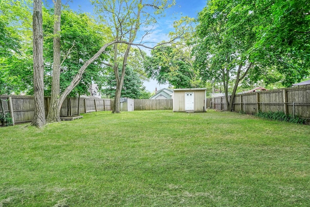 34 Ridgedale Ave, Farmingville, NY 11738 - view of yard