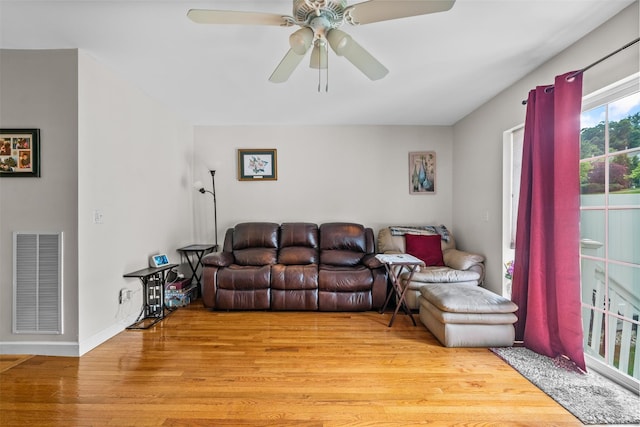 1009 Ethan Allen Dr Unit 1009, New Windsor, NY 12553 - living room featuring light wood-style flooring, ceiling fan, and baseboards