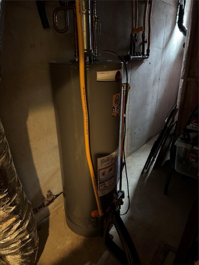 1009 Ethan Allen Dr Unit 1009, New Windsor, NY 12553 - utility room featuring water heater