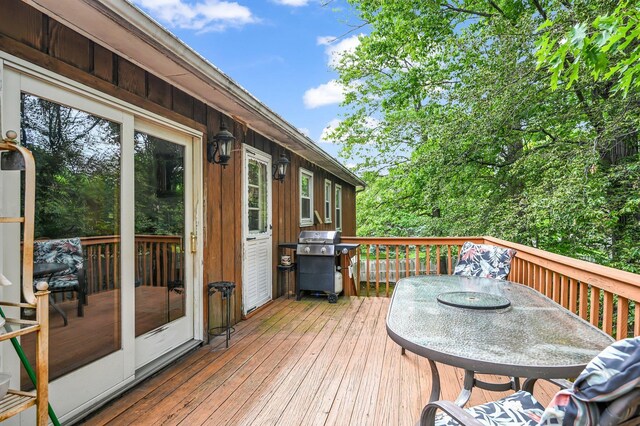 10 Catawba Dr, West Nyack, NY 10994 - wooden deck with grilling area and outdoor dining area