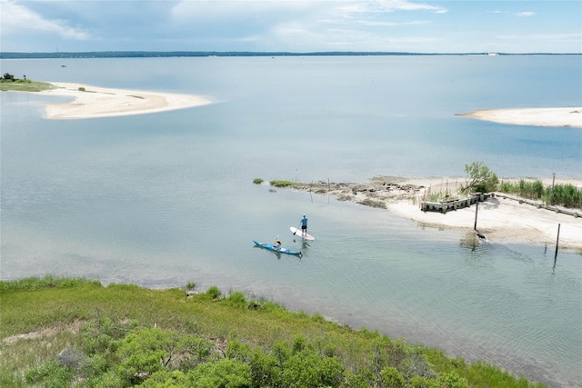 2335 Minnehaha Blvd, Southold, NY 11971 - water view