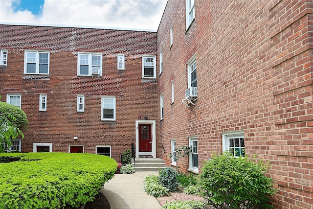 200 N Village Ave Unit D5, Rockville Centre, NY 11570 - view of building exterior