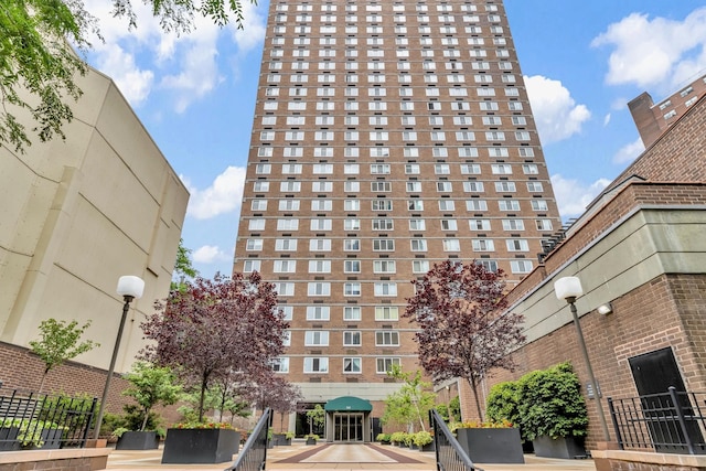 345 E 93rd St Unit 25Ak, New York Manhattan, NY 10128 - view of apartment building / complex