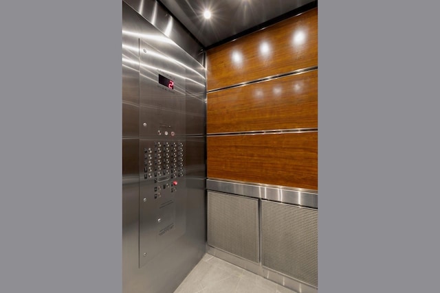 345 E 93rd St Unit 25Ak, New York Manhattan, NY 10128 - view of elevator