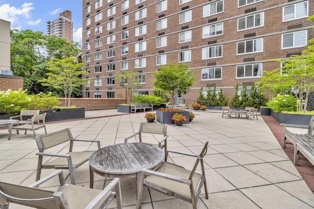 345 E 93rd St Unit 25Ak, New York Manhattan, NY 10128 - view of patio / terrace