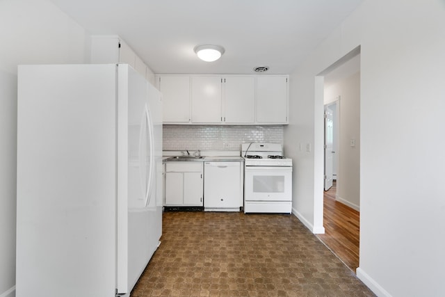 10 Fishkill Glen Dr Unit G, Fishkill, NY 12524 - kitchen featuring white appliances, a sink, decorative backsplash, white cabinets, and baseboards