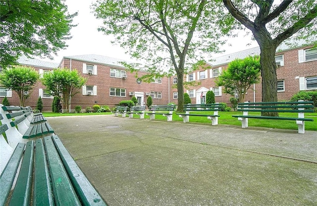 89-25 Shore Pkwy Unit 1L, Howard Beach, NY 11414 - view of property's community with a residential view