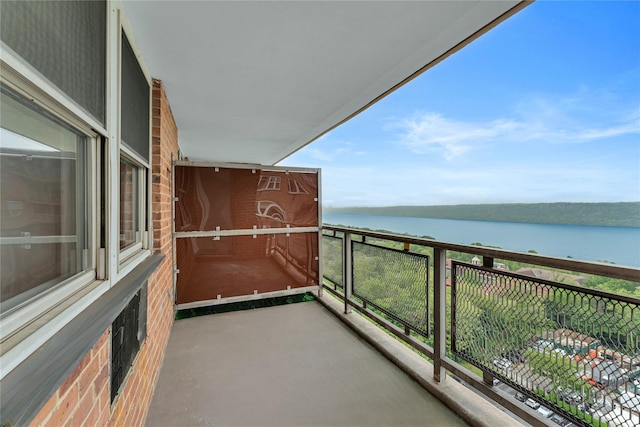 5700 Arlington Ave Unit 20K, Bronx, NY 10471 - balcony featuring a water view