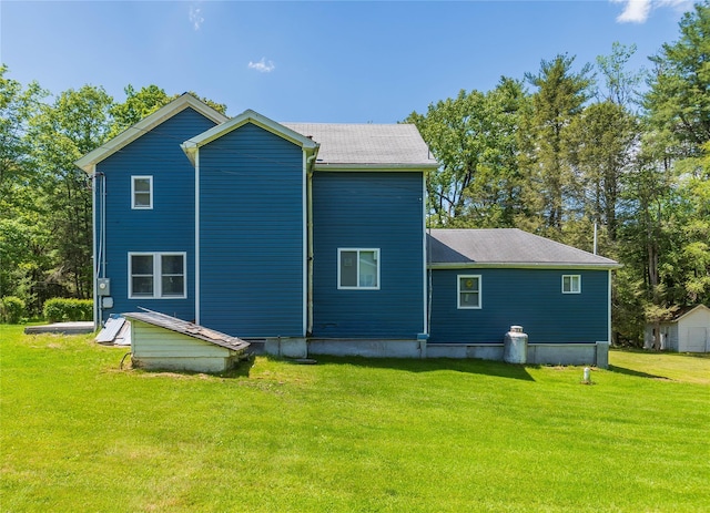 750 Irish Cape Rd, Ellenville, NY 12428 - back of house featuring a yard