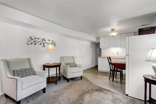 10 Charter Ct, Dix Hills, NY 11746 - view of sitting room