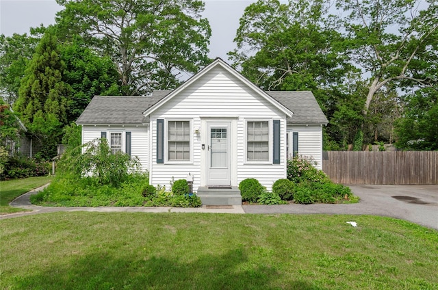 24 Circuit Rd, Bellport Village, NY 11713 - photo 2