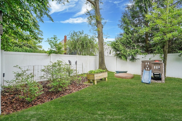 14 Arlington St, Patchogue, NY 11772 - view of yard
