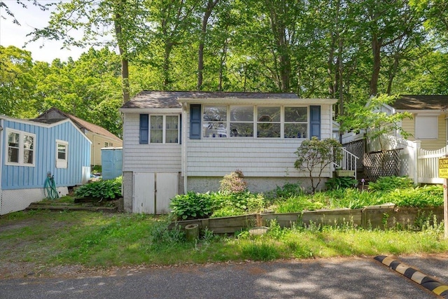 25 Cottage Rd, Baiting Hollow, NY 11933 - view of front of home