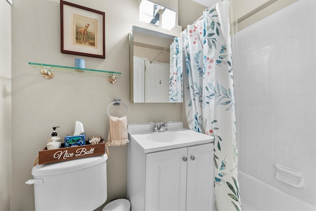 120 E Hartsdale Unit 3L, Hartsdale, NY 10530 - bathroom featuring toilet, vanity, and shower / bath combo