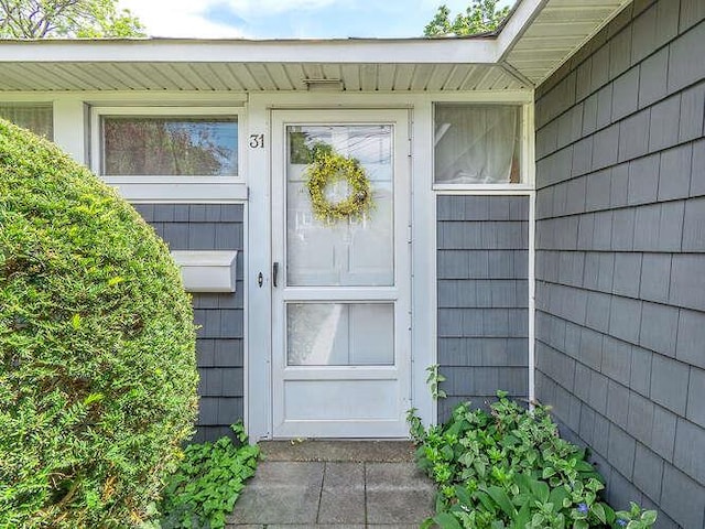 31 Townsend St, Glen Head, NY 11545 - view of property entrance