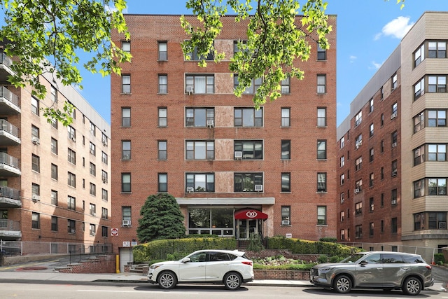 10 N Broadway Unit 3H, White Plains, NY 10601 - view of apartment building / complex