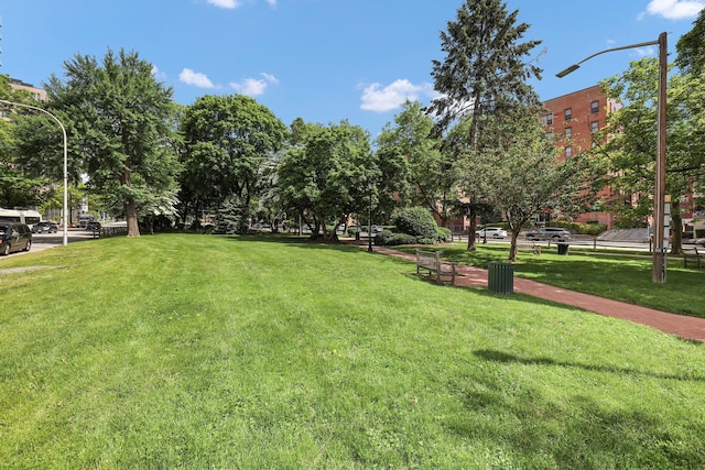 10 N Broadway Unit 3H, White Plains, NY 10601 - view of property's community with a lawn