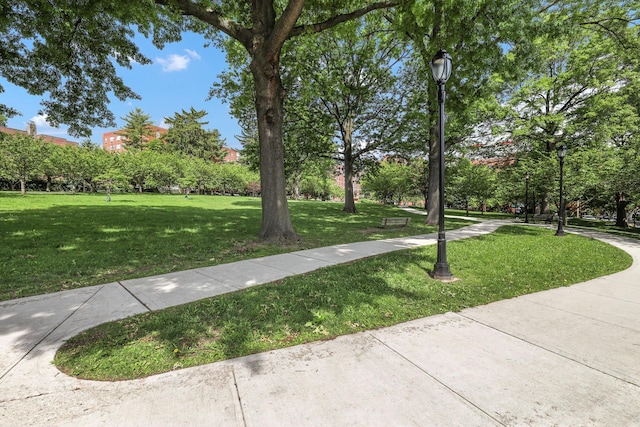 10 N Broadway Unit 3H, White Plains, NY 10601 - view of property's community featuring a lawn
