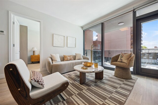 38-20 Parsons Blvd Unit 717, Flushing, NY 11354