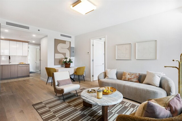 38-20 Parsons Blvd Unit 717, Flushing, NY 11354