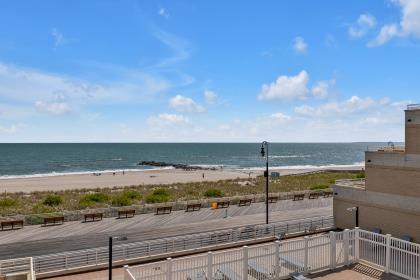 440 W Broadway Unit 3A, Long Beach, NY 11561 - photo 2