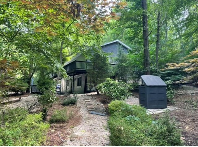 644 Bread And Cheese Hollow Rd, Northport, NY 11768 - photo 4