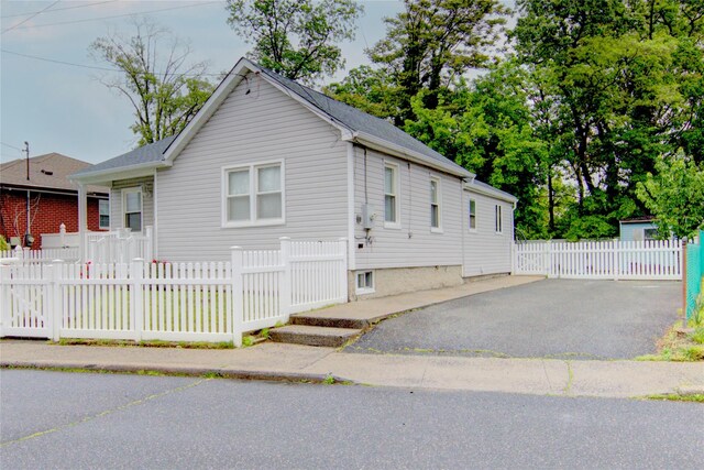 465 Eureka Ave, Elmont, NY 11003 - photo 1