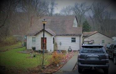 123 Greenwood Dr, Fishkill, NY 12508 - photo 4