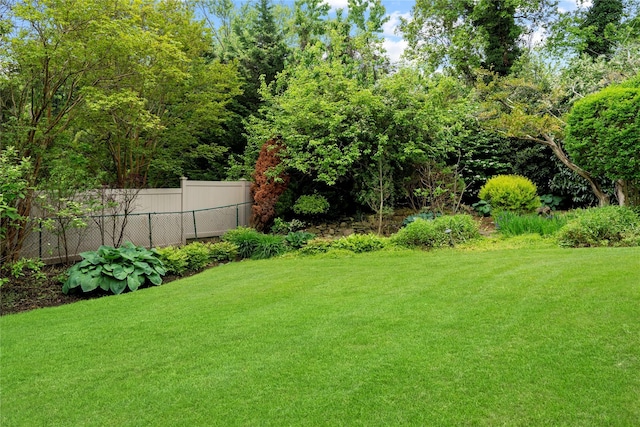 16 Eastland Dr, Glen Cove, NY 11542 - photo 33