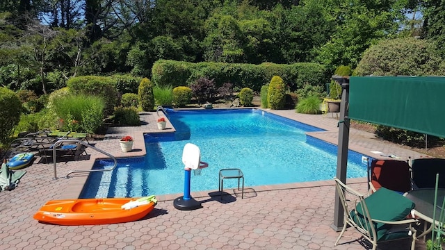 16 Eastland Dr, Glen Cove, NY 11542 - photo 35