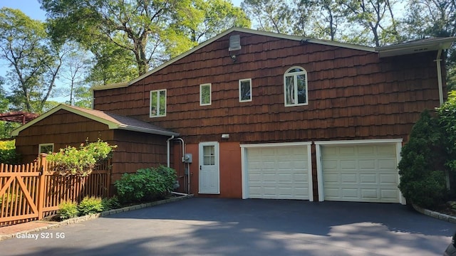 48 Warner Rd, Huntington, NY 11743 - photo 32