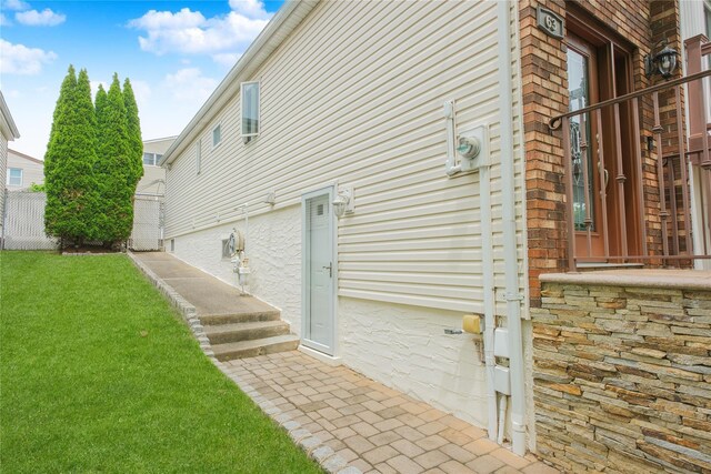 63 Dorval Ave, Staten Island, NY 10312 - view of side of property