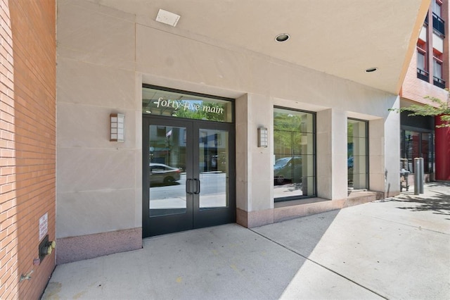 45 Main St Unit 3K, Hastings-On-Hudson, NY 10706 - entrance to property with french doors, stucco siding, and a patio area