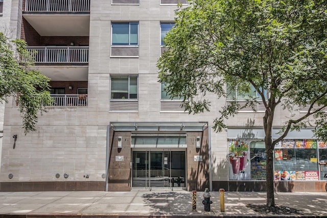 353 E 104th St, New York Manhattan, NY 10029 - photo 15