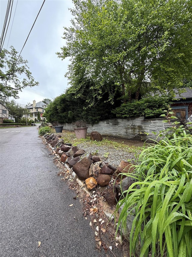 20 Ridge Rd, Douglaston, NY 11363 - photo 37