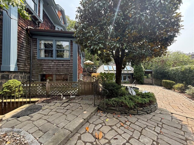 20 Ridge Rd, Douglaston, NY 11363 - photo 40